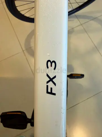 Bicycle - Trek FX 3 Disc (Gen 3) – Crystal White Medium Size