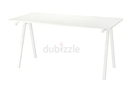 White modern rectangular dining/office table - simple design and perfect conditions!