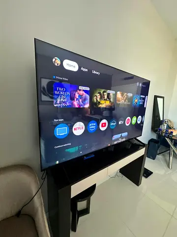 70 inch Smart LED TV in excellent working condition Evoli brand