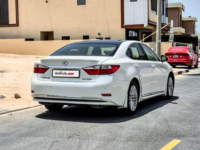 صورة 6 لـ 2015 Lexus ES-SERIES