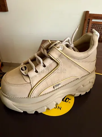 Beige chunky platform sneakers