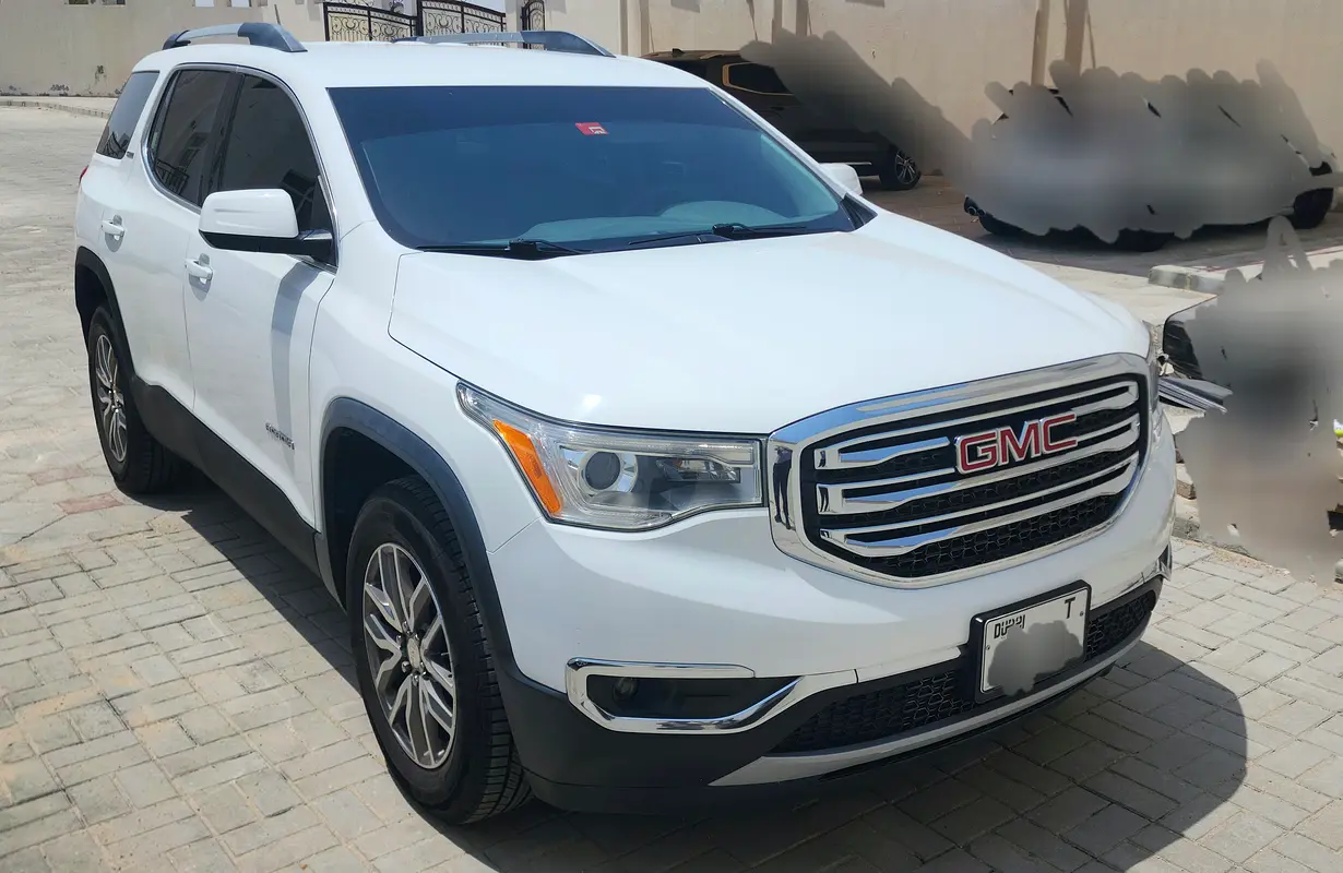 GMC Acadia 2019 — photo 1 of 4