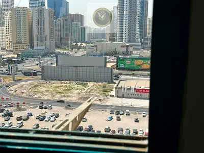 ارخص غرفتين وصالة للاجار في الممزر على مخرج دبي شهر مجاني إطلالة مفتوحة بلكونة تكييف اسبليت دفعات مرنة