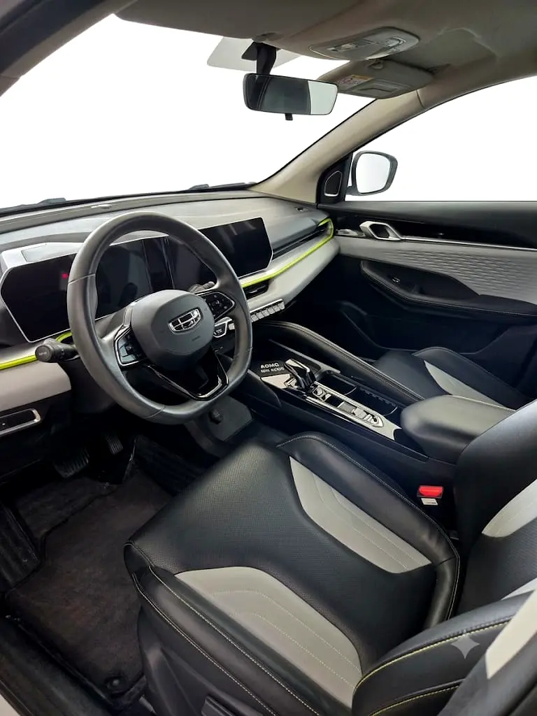 Geely Coolray 2024