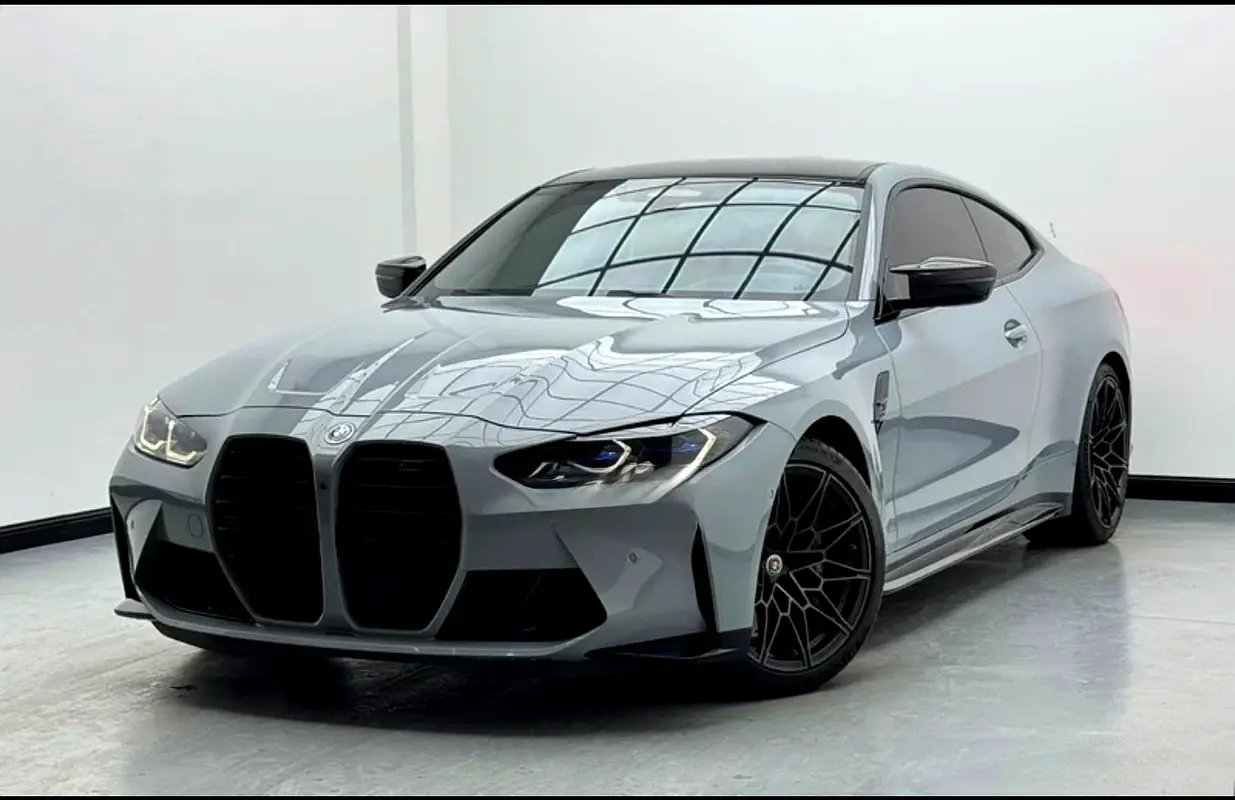 BMW M4 2022 — photo 1 of 11