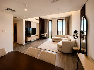 Mid Floor | Vacant | Modern Layout