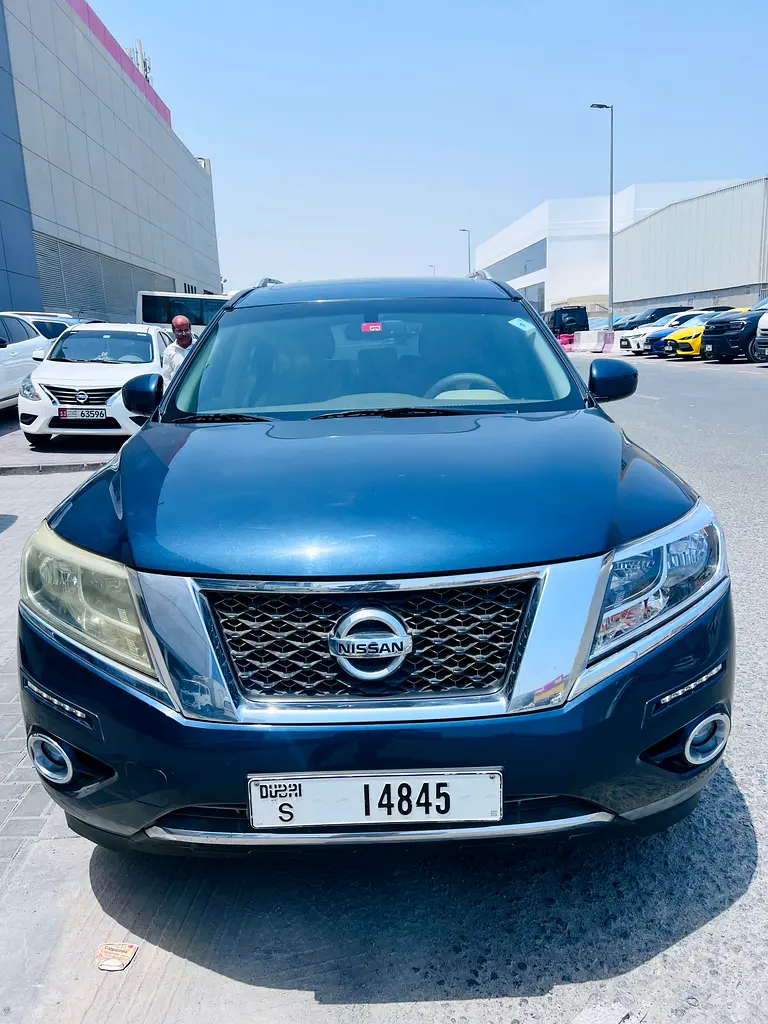 Nissan Pathfinder 2014 — photo 1 of 14