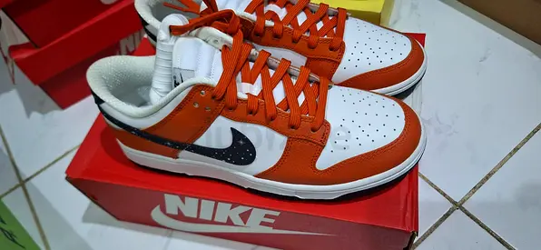 Nike low dunk swoosh orange
