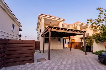 Luxury 4BR Villa | Single Row | Polo Field View