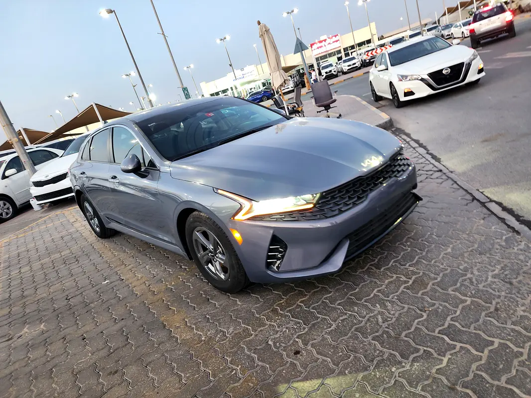 Kia K5 2022 — photo 1 of 10