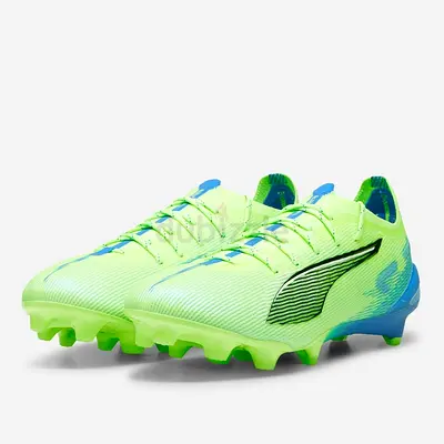 Football shoes / boots men size 44 puma