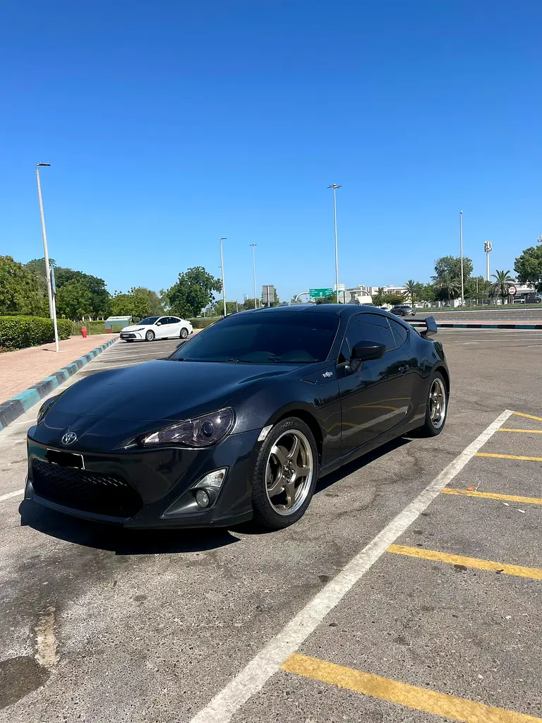 Toyota 86 2014 — photo 1 of 4