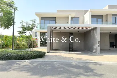 True Corner | Now Vacant | Close to Pool