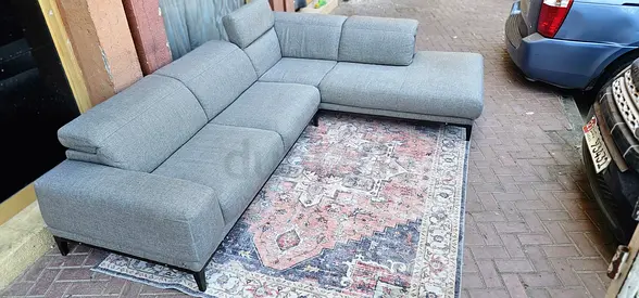 Brand New Condition High Quality Natuzzi Italian L Shape Sofa