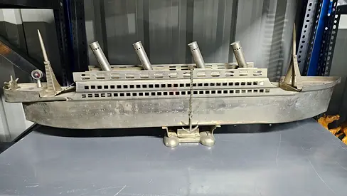 TITANIC Boat metal showpiece