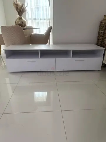 Tv table