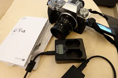Fujifilm X-T4 Body | 2,075 Shutter | Excellent Condition