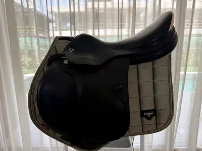 Prestige Jumping Saddle