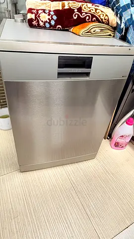 SIEMENS iQ700 Model Made in Germany Dishwasher 3 Racks Excellent condition Working.
