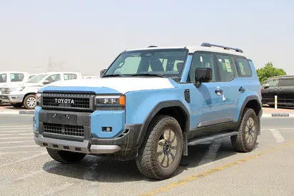 Toyota Prado 2.8L Diesel Adventure Two Tone 2025 GCC Specs - Export Only