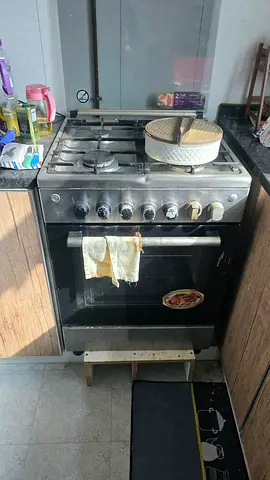 Gas stove