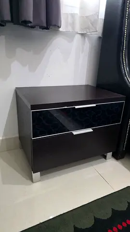 Dark wood bedside table / nightstand with drawer (good condition)