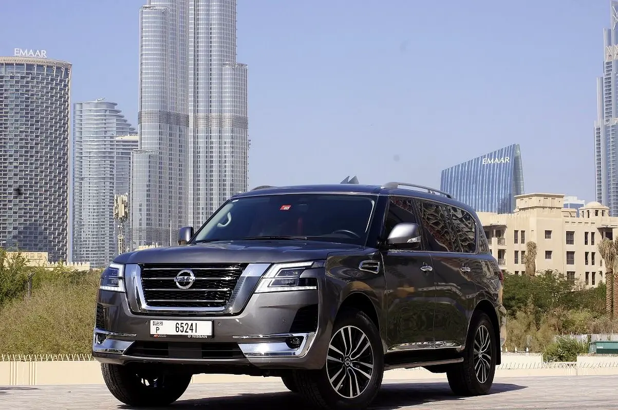 Nissan Patrol 2020 — photo 1 of 13