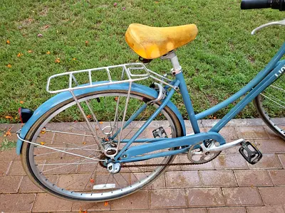 Classic two speed ladies bike with rear rack and front basket - working condition