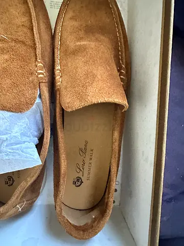 Pair of tan suede loafers - 41 size unknown, gently used