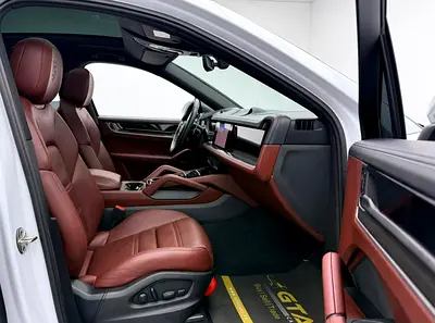 صورة مصغرة 9 لـ 2024 Porsche CAYENNE