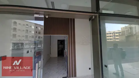 SHOP FOR RENT – AL KARAMA MAIN ROAD | PRIME LOCATION | HIGH FOOTFALL