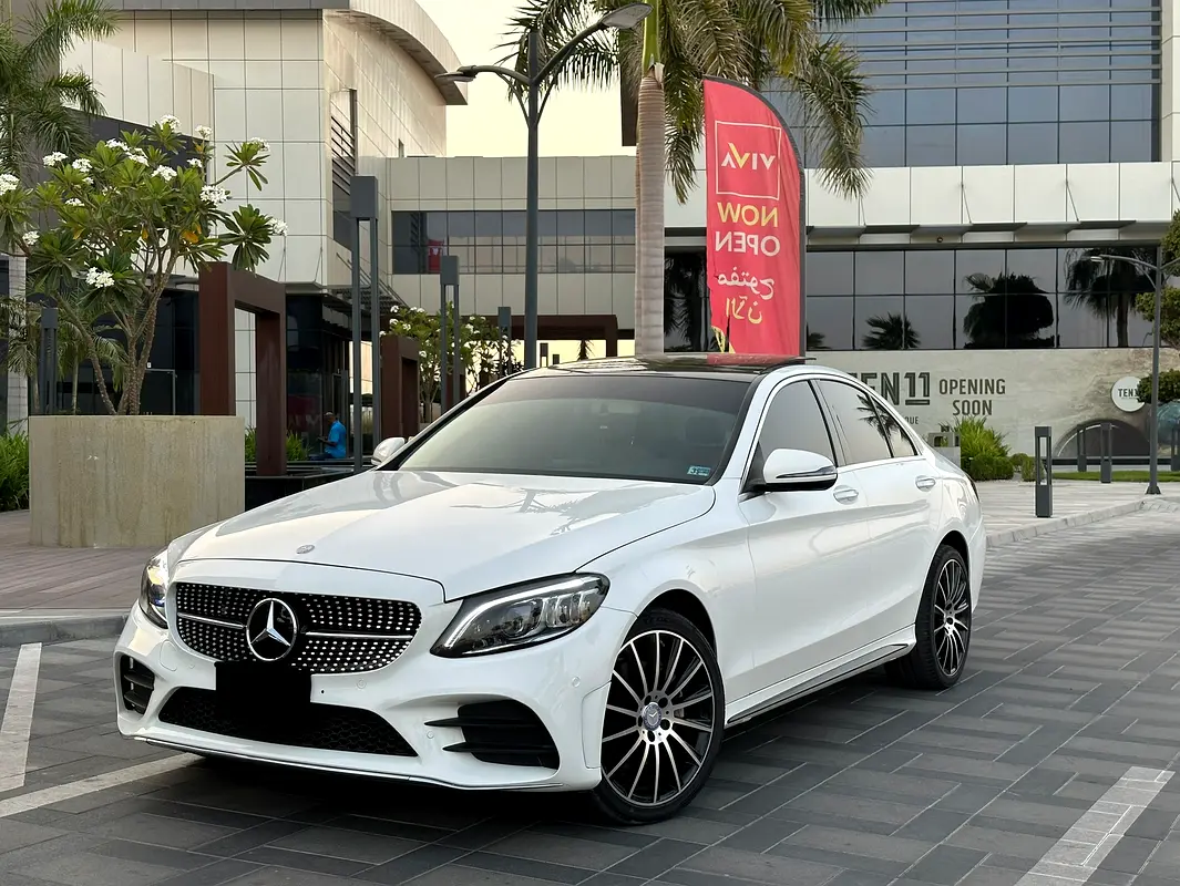 Mercedes-Benz C-Class 2016 — photo 1 of 18