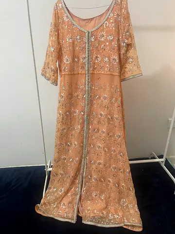 فستان نسائي جميل