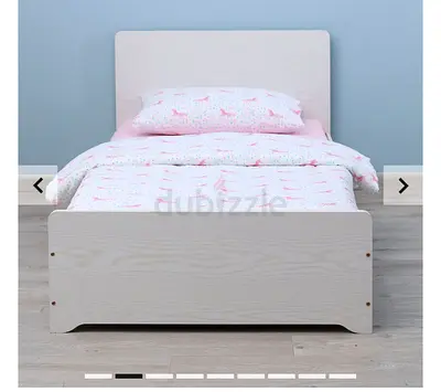 Single wooden bed frame - light finish, good condition (Urgent Sale) orginal price AED650