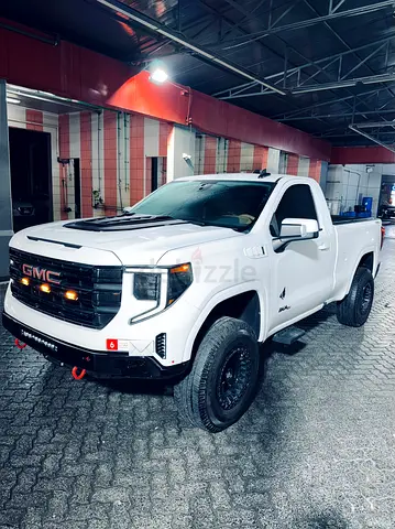GMC Sierra 1500 Elevation 2022 GCC Specs