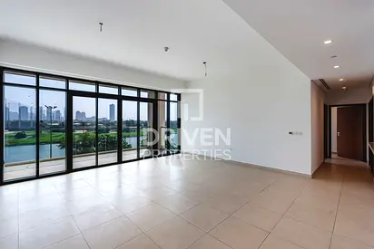 Emirates Golf Course Views | Spacious | Maids Room