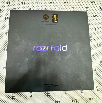 MOTOROLA RAZR FOLD