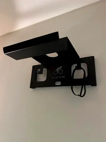 WALL MOUNTED CYCLE RACK