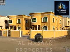 Two fully renovated corner and standard villas, 7 years old, with a total land area of ​​5160 sq