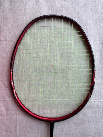 HUNDRED PRIMEARMOUR 900 ATTK - Badminton Racket