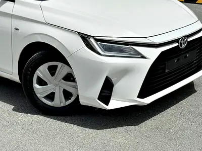 2023 Toyota YARIS 缩略图 10