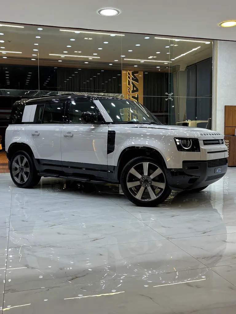 Land Rover Defender 2026