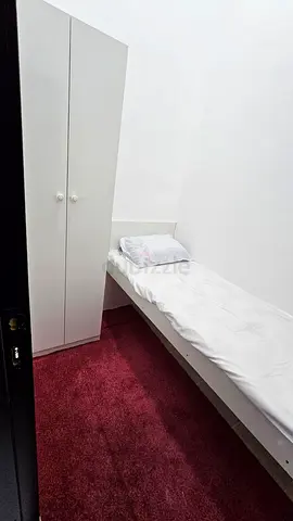 BRAND NEW SINGLE PARTITION AVAILABLE IN DISCOVERY GARDEN 5MIN TO DG METRO ALL BILLS INCL IN RENT...