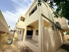 Three bedroom villa for annual rent in Al Raffa Fully renovated Spacious layout Super deluxe finishi