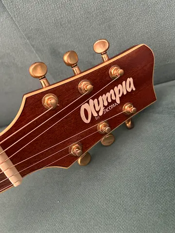 Olympia by Tacoma OD10S Acoustic Guitar - excellent Condition with cover