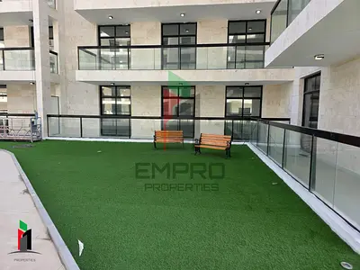 Panoramic Lake View| Brand New | High Floor