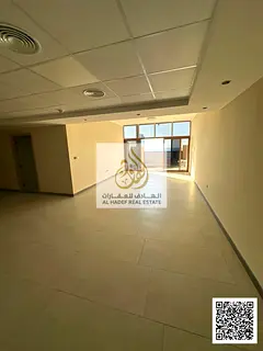 🚘 Ultra-Deluxe 3BR + Maid's Room + Laundry Room + Private Parking | Al Bustan