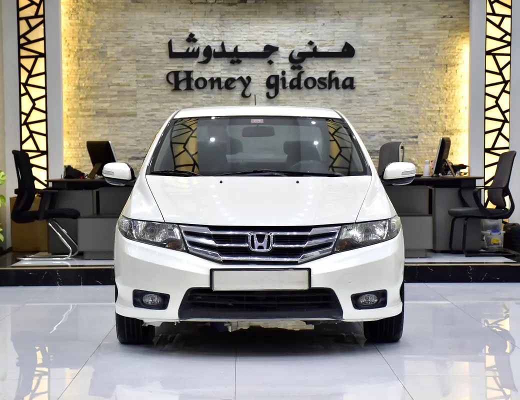 Honda City 2012 — photo 1 of 14