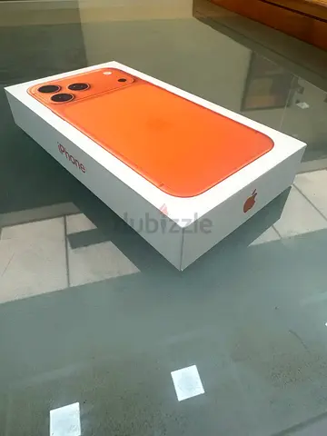 URGENT SALE iphone 17 pro max 256 tra 100 battery 8 months warranty left