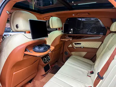 صورة 16 لـ 2017 Bentley BENTAYGA
